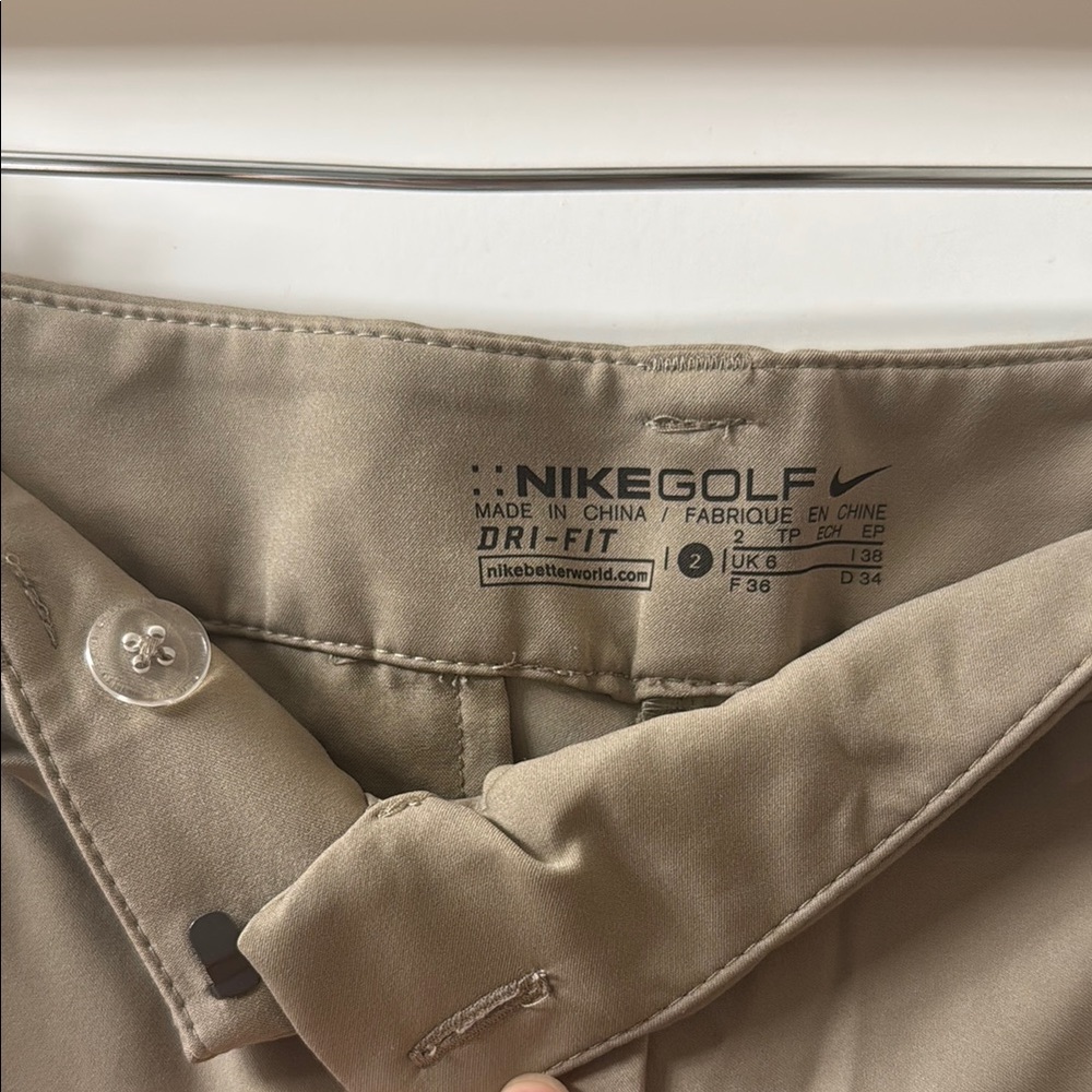 Nike Golf Tan Women’s Golf Athletic 4”Shorts Size 2 - Picture 4 of 6